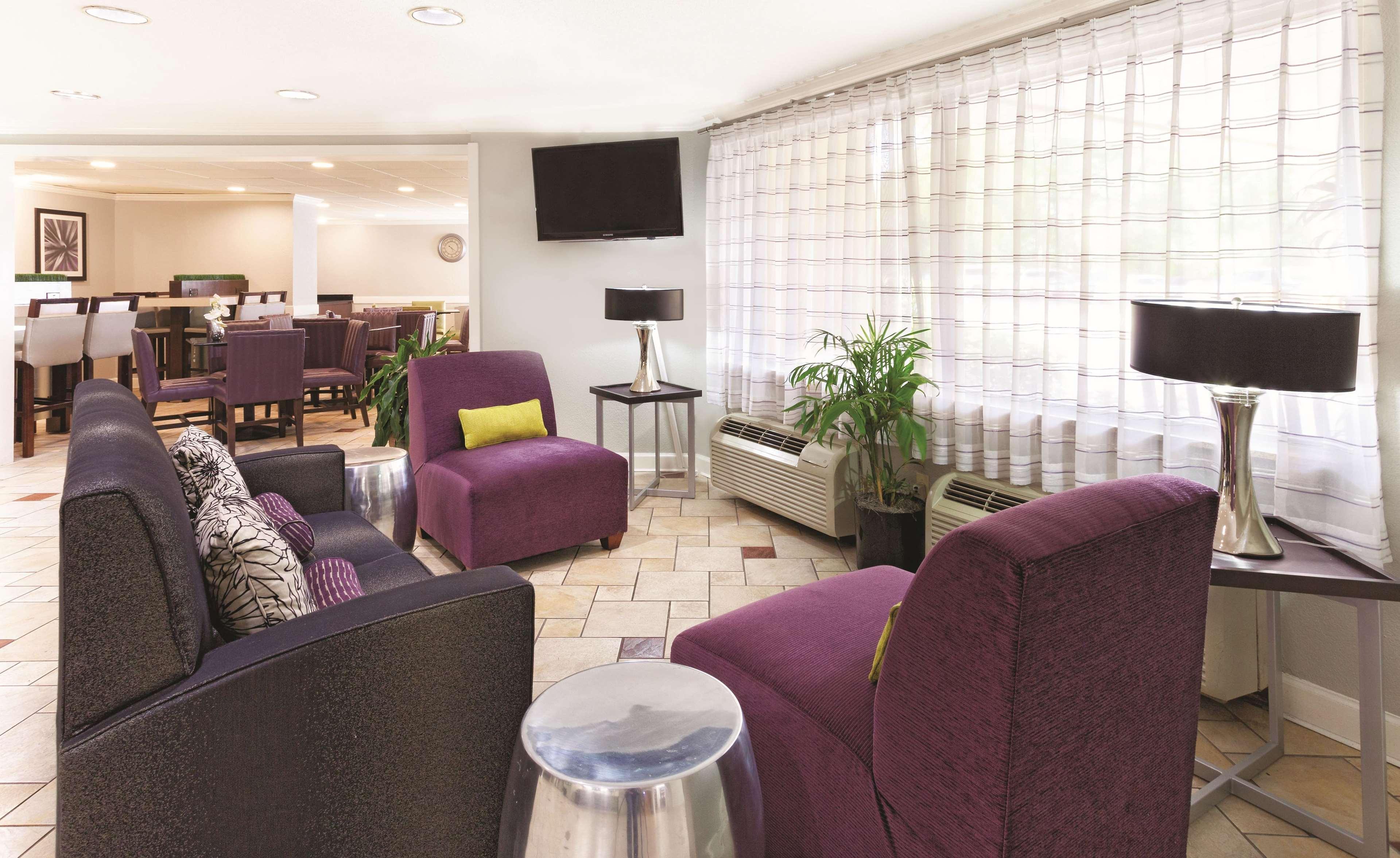 La Quinta By Wyndham Miami Airport East Hotel Miami Springs Exterior photo